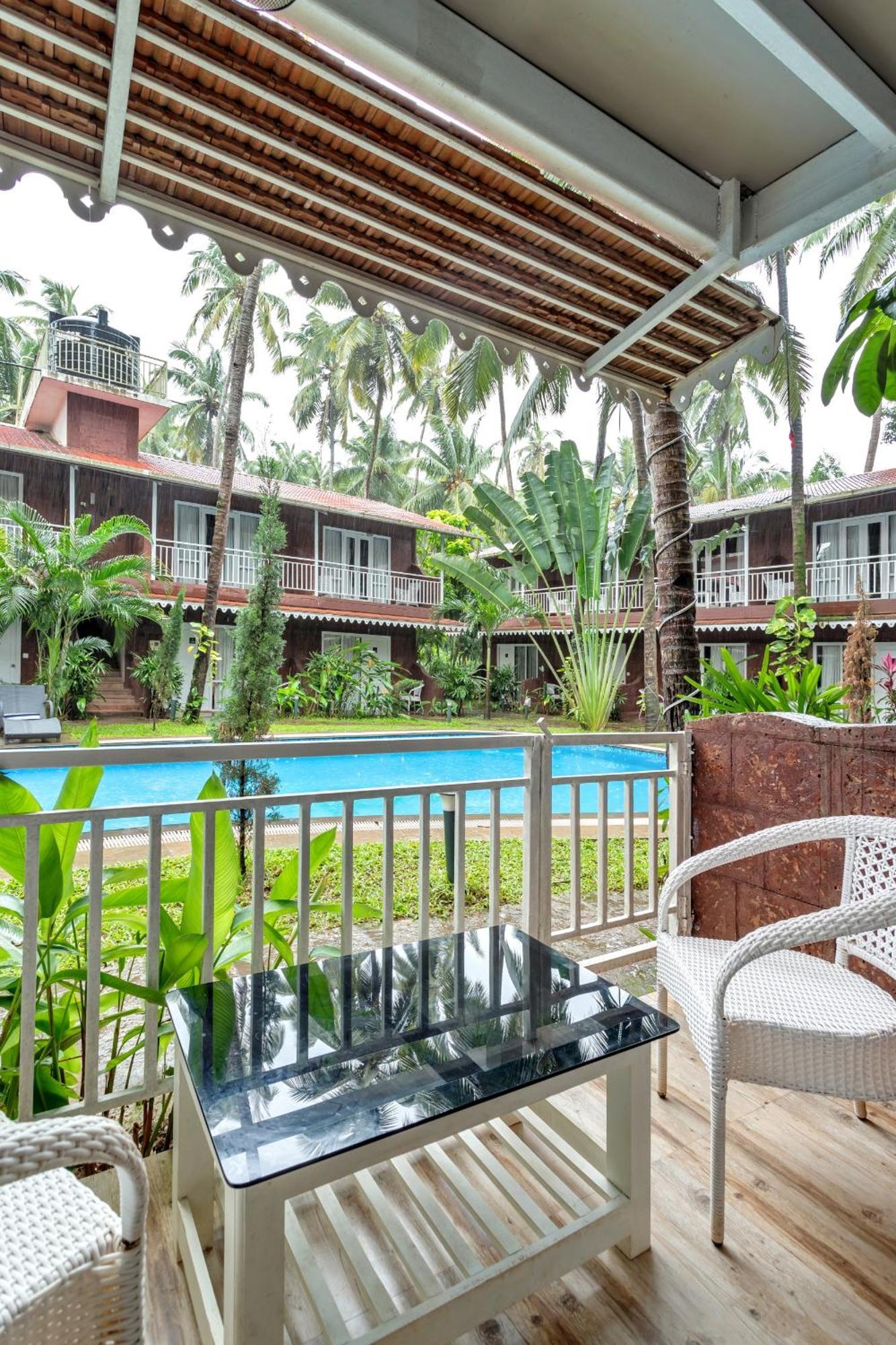 Skon Morjim Beach Resort By Orion Hotels Velha Goa Exterior foto