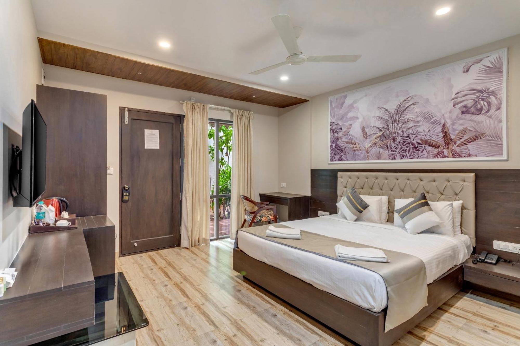 Skon Morjim Beach Resort By Orion Hotels Velha Goa Exterior foto