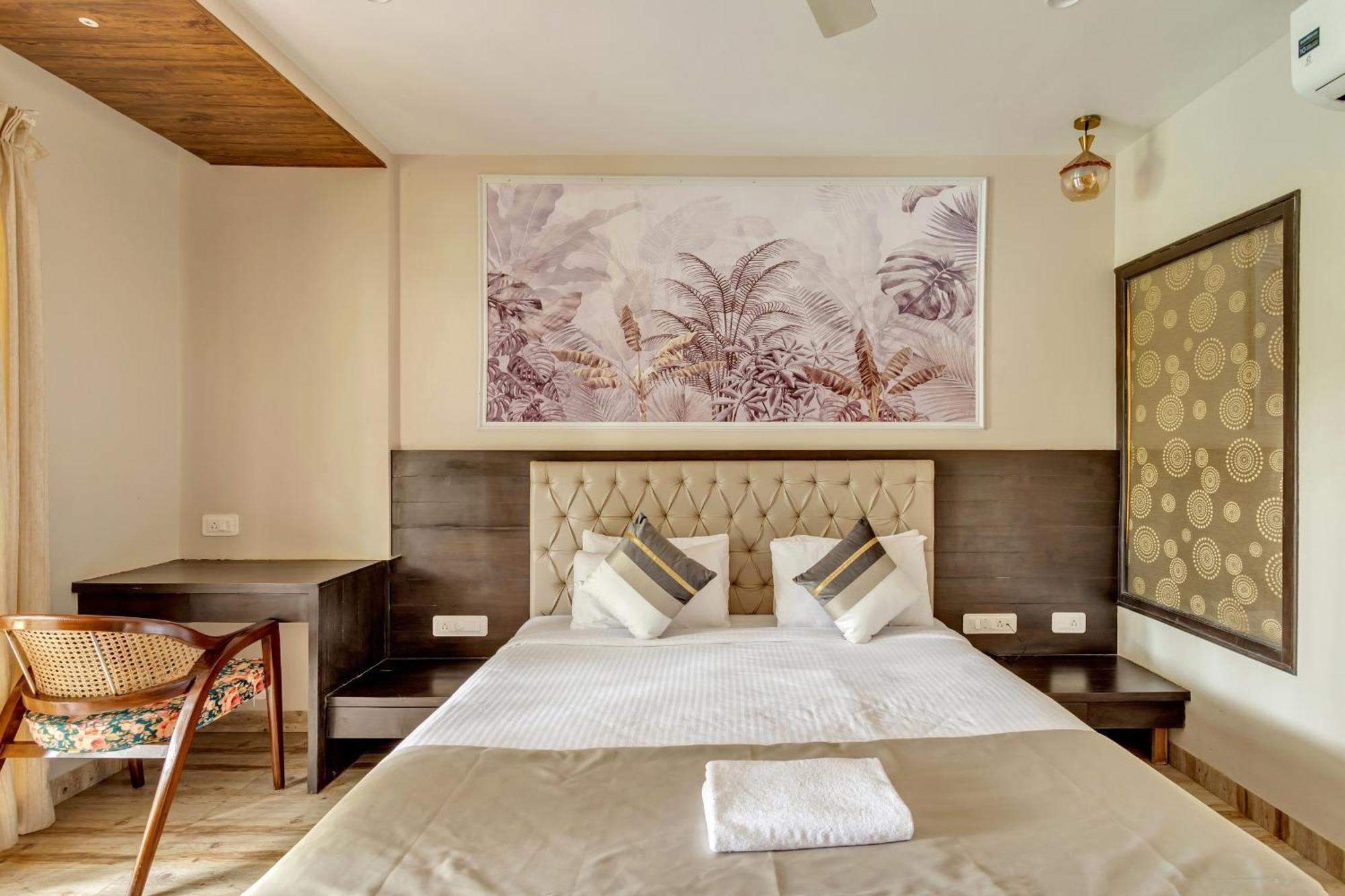 Skon Morjim Beach Resort By Orion Hotels Velha Goa Exterior foto